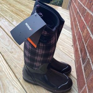 NWT BOGS rain boots!